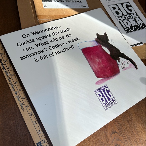 Big (15x16) Book “Cookie’sWeek’ Cindy Ward & Tomie dePaola. Classic favorite! - Picture 2 of 3